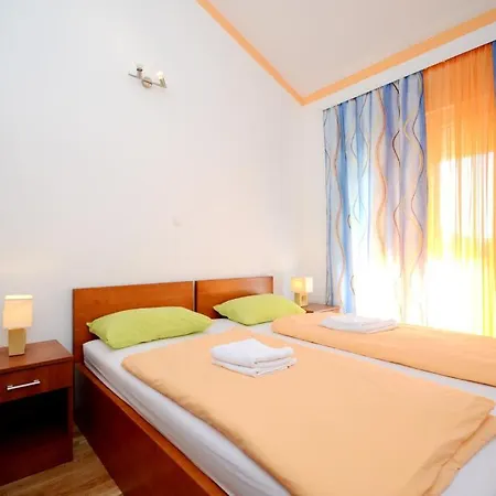 Guest house And Stipe Podstrana