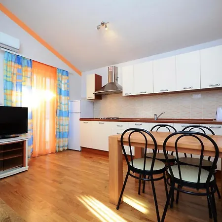 And Stipe Guest house 3*