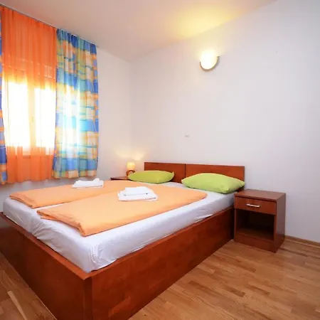 Guest house And Stipe Podstrana